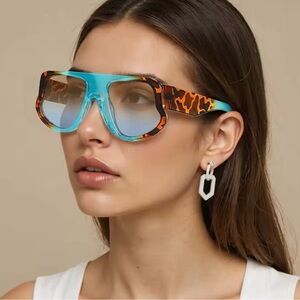 Stylish Blue and Brown Women's Sunglasses